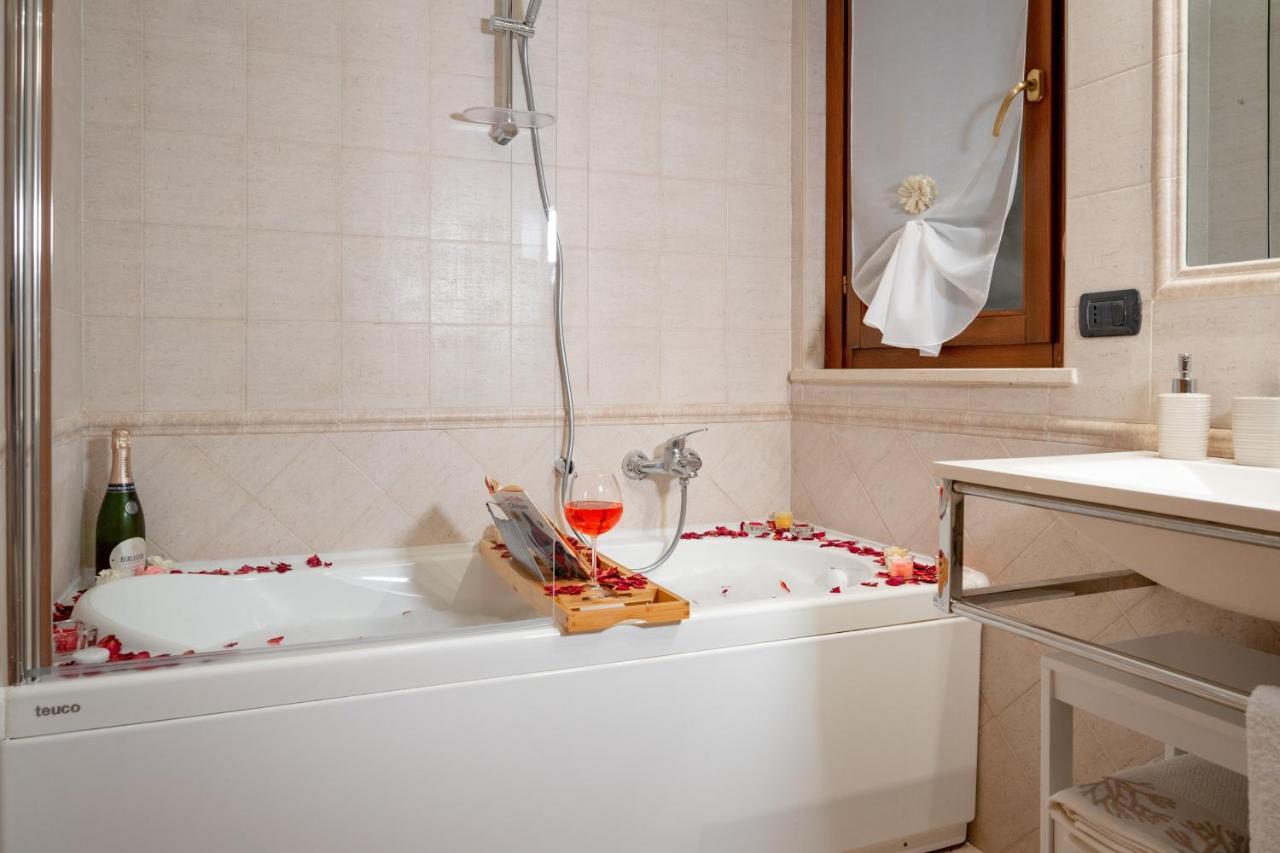 Suite Leonardo Relax Fiumicino Zewnętrze zdjęcie